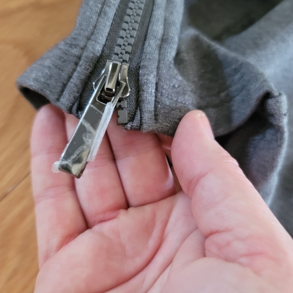 Varley Gray Sweatshirt - Medium - Picture 7 of 10